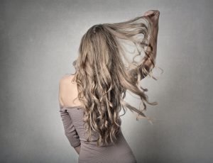 jak dbać o włosy żeby szybciej rosły