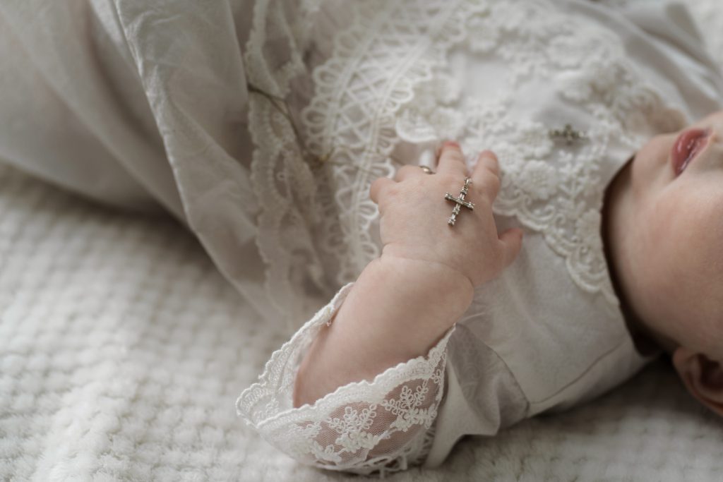 co ubrać na chrzciny